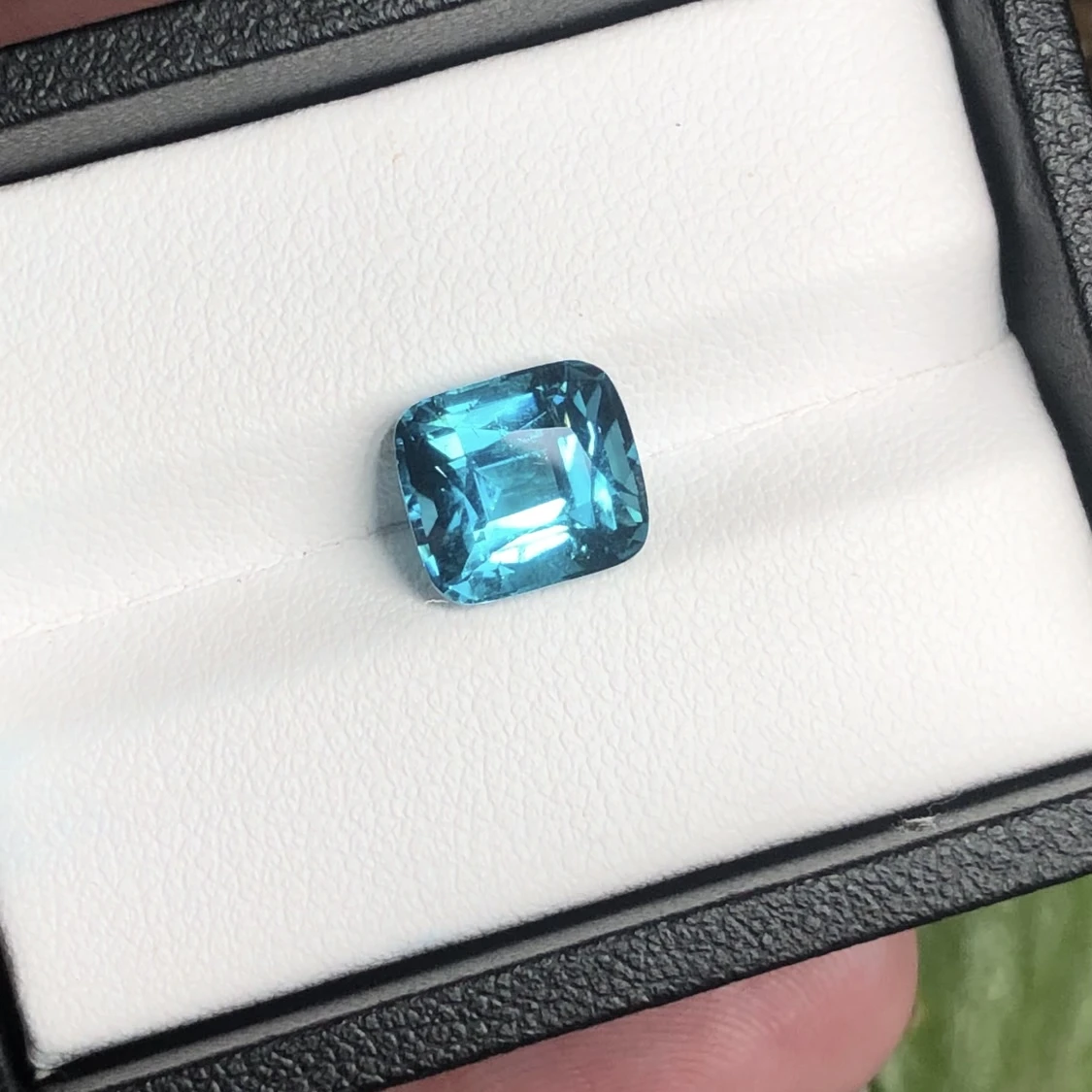 Natural Lagoon Blue Tourmaline 4.07 Carat Faceted Cushion Shape Loose Gemstone For Jewelry Making — view 2
